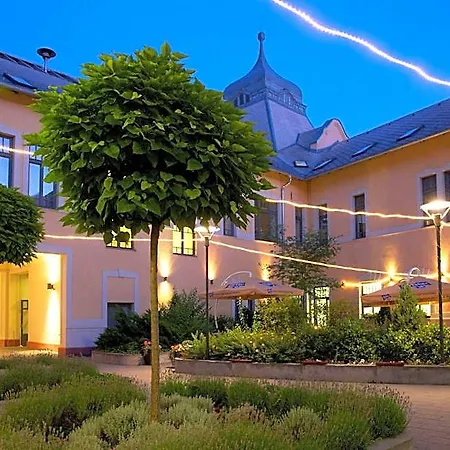 Erzsebet Kiralyne 4*