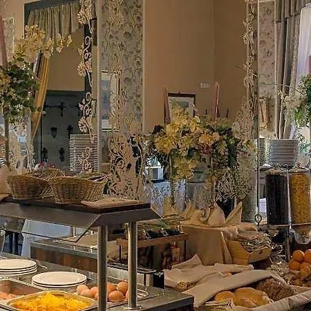 Erzsebet Kiralyne Hotel 4*