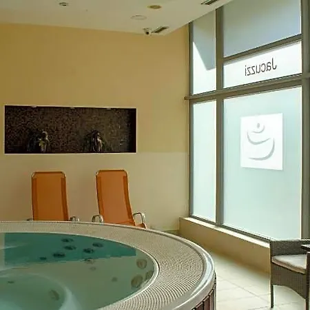 Erzsebet Kiralyne Hotel 4*